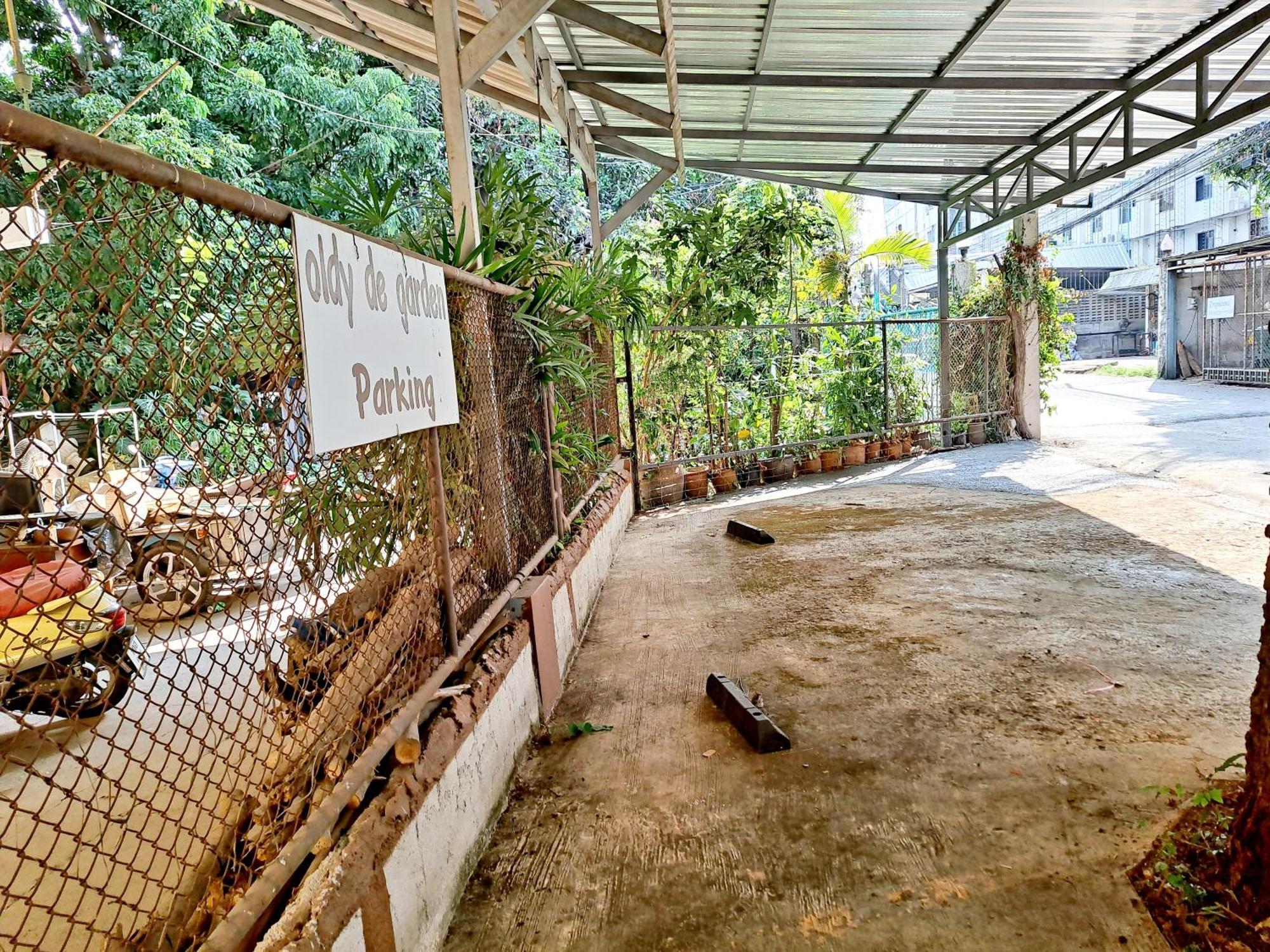 Oldy De Garden Aparthotel Chiang Mai Rum bild