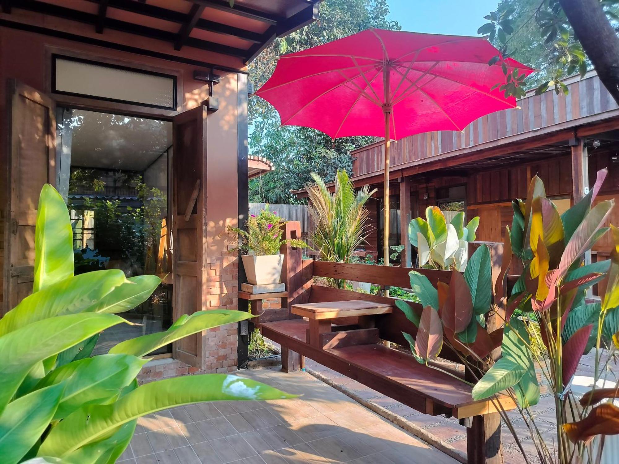 Oldy De Garden Aparthotel Chiang Mai Exteriör bild